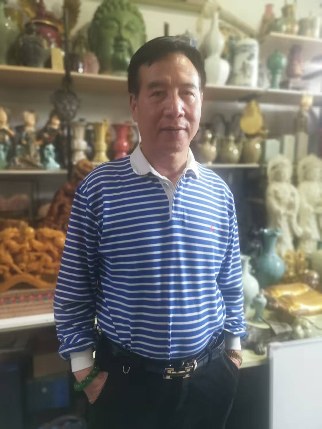 董伟成